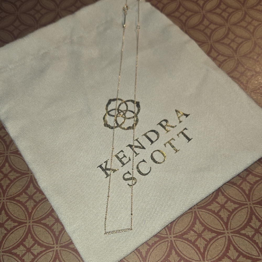 Kendra Scott Remington Yellow Gold Necklace with White Diamond Pendant